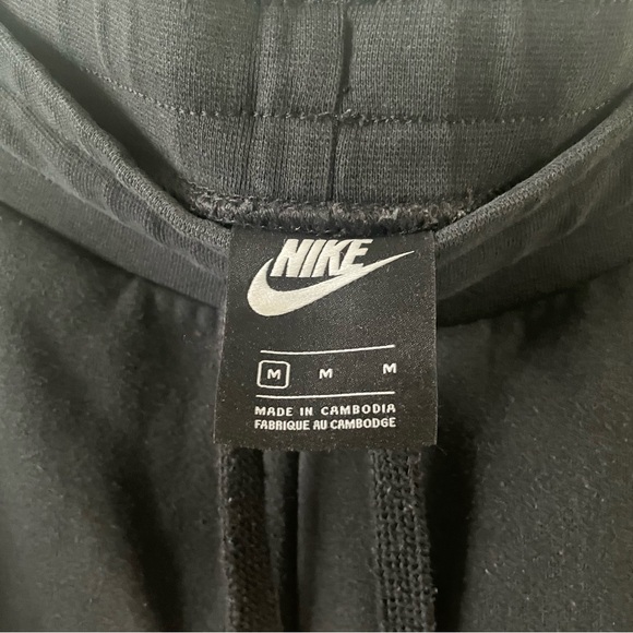 Nike Air Black Joggers - Picture 8 of 8